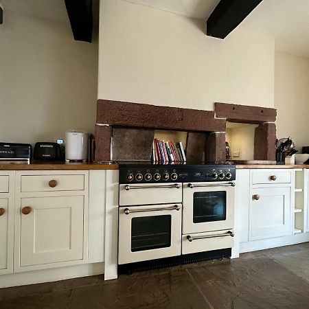 Ann'S Hill Villa Кокърмаут Екстериор снимка